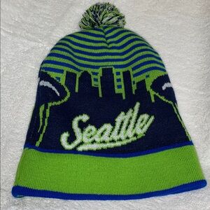 Seattle 12 knit hat with pom-pom Beanie hat